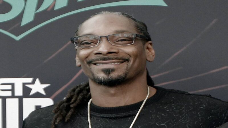 Snoop Dogg Grows Marijuana in the Metaverse