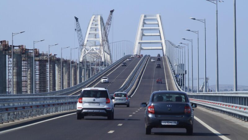 Google Maps in Himars shows the Crimean bridge