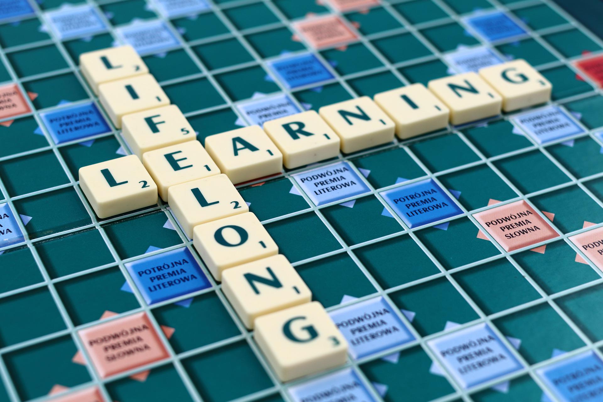 The ultimate word search engine to always win in Aworded, Scrabble and Wordle